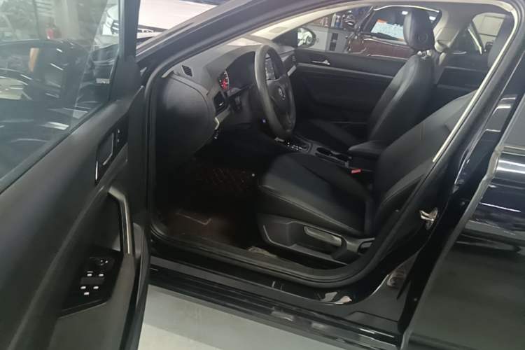 Used Volkswagen Lavida 2019 1.5L Automatic Fashion Edition China VI Driver Seat