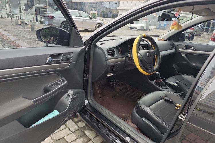 Used Volkswagen Lavida 2019 Lavida Start 1.5L Automatic Trendy Version China VI Standard Driver Seat