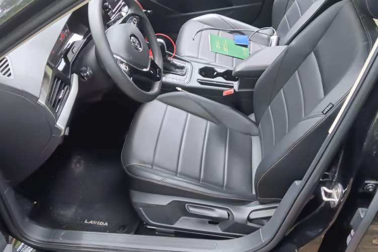 Used Volkswagen Lavida 2019 1.5L Automatic Comfort Edition China VI Standard Driver Seat