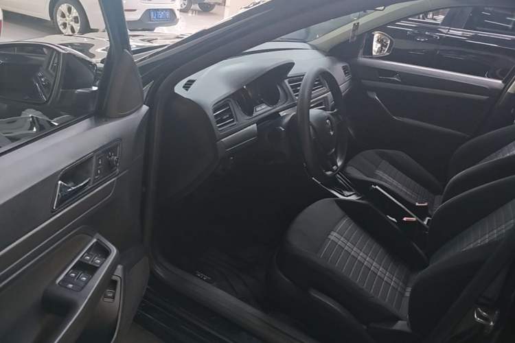 Used Volkswagen Lavida 2019 Lavida Start 1.5L Automatic Trendy Version China VI Standard Driver Seat