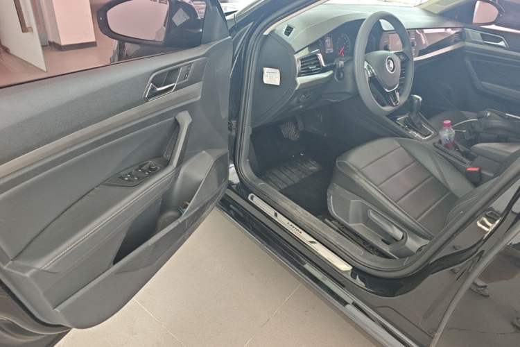 Used Volkswagen Lavida 2019 1.5L Automatic Comfort Edition China VI Standard Driver Seat