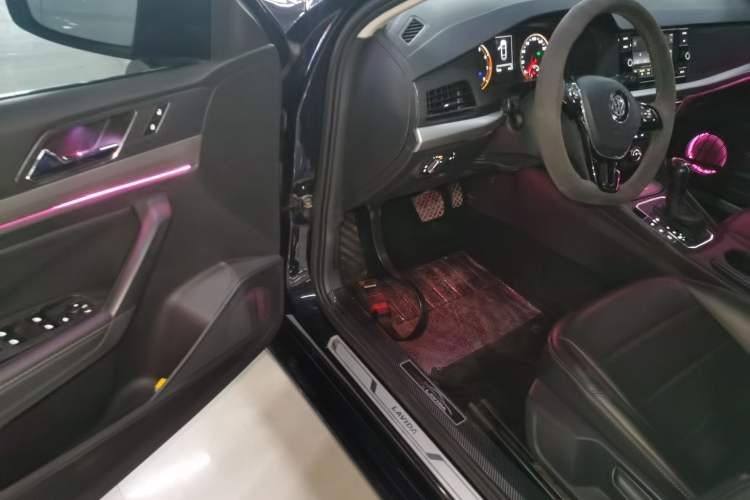 Used Volkswagen Lavida 2019 1.5L Automatic Comfort Edition China VI Standard Driver Seat