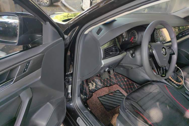 Used Volkswagen Lavida 2019 280TSI DSG Comfort Edition China VI standard Driver Seat