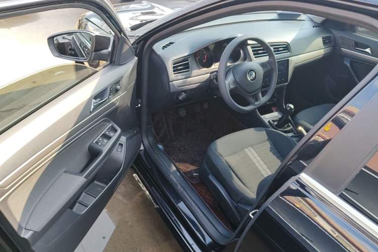 Used Volkswagen Lavida 2019 Lavida Start 1.5L Manual Fashion Edition China VI Standard Driver Seat