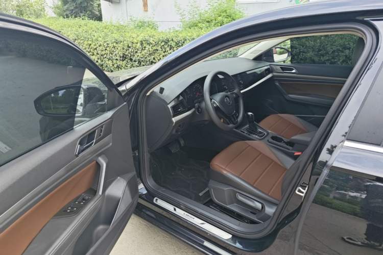 Used Volkswagen Lavida 2019 1.5L Automatic Comfort Edition China VI Standard Driver Seat