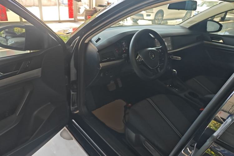 Used Volkswagen Lavida 2019 1.5L Automatic Comfort Edition China VI Standard Driver Seat