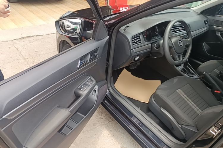 Used Volkswagen Lavida 2019 Lavida Start 1.5L Automatic Trendy Version China VI Standard Driver Seat