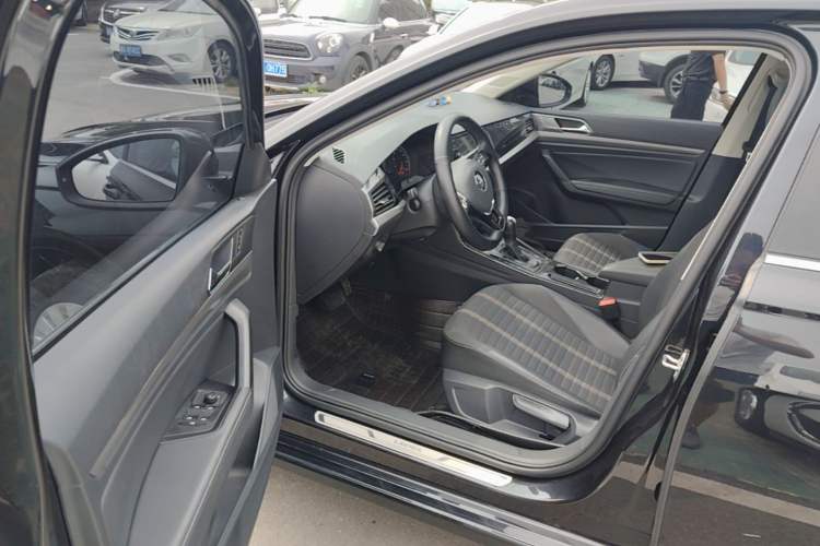 Used Volkswagen Lavida 2019 280TSI DSG Comfort Edition China VI standard Driver Seat