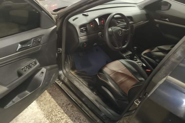 Used Volkswagen Lavida 2019 Lavida Start 1.5L Manual Fashion Edition China VI Standard Driver Seat