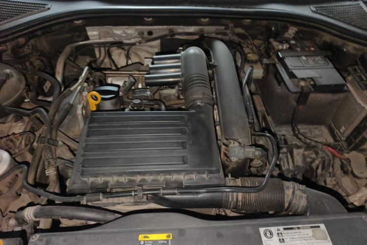 Used Volkswagen Lavida 2019 280TSI DSG Comfort Edition China VI standard Engine Bay