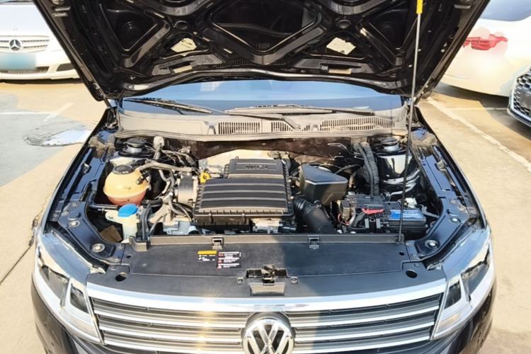 Used Volkswagen Lavida 2019 Lavida Start 1.5L Automatic Trendy Version China VI Standard Engine Bay