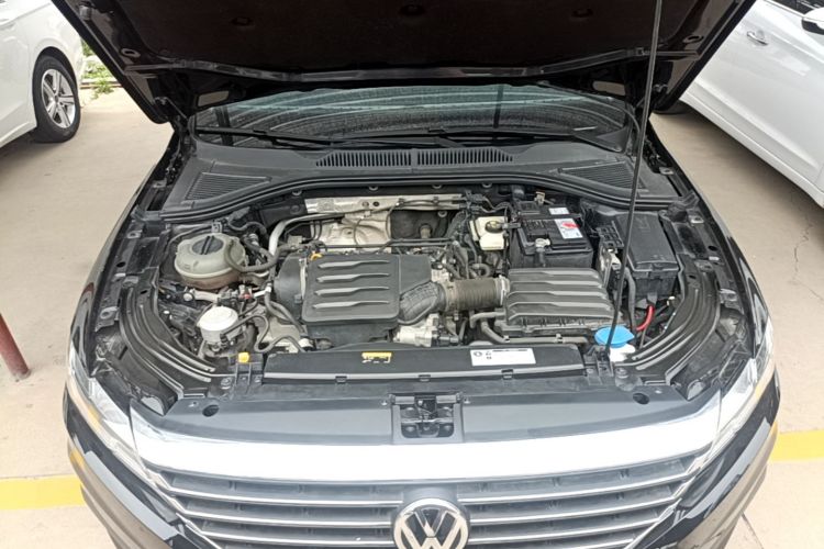 Used Volkswagen Lavida 2019 1.5L Automatic Comfort Edition China VI Standard Engine Bay