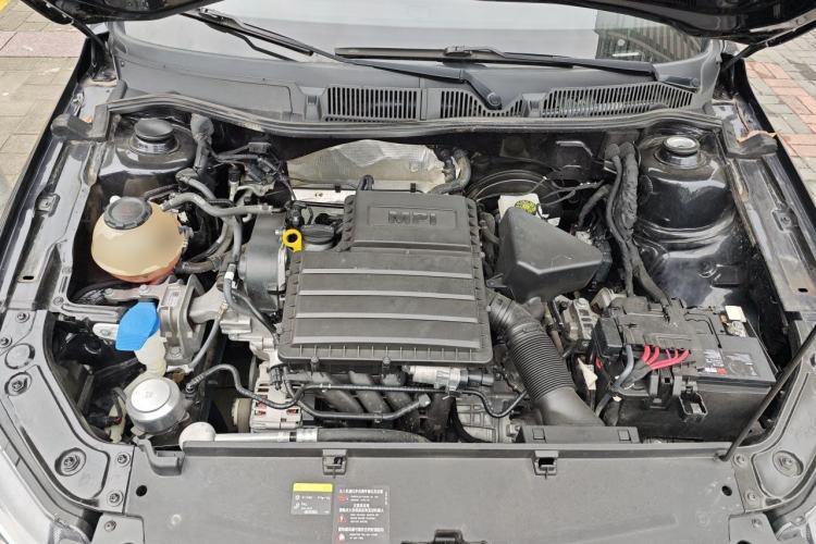 Used Volkswagen Lavida 2019 Lavida Start 1.5L Automatic Trendy Version China VI Standard Engine Bay