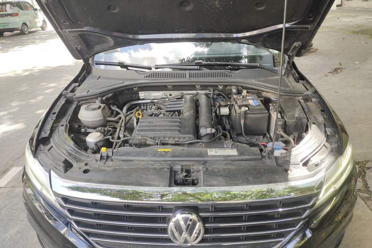 Used Volkswagen Lavida 2019 280TSI DSG Comfort Edition China VI standard Engine Bay