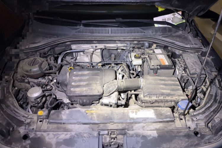 Used Volkswagen Lavida 2019 1.5L Automatic Comfort Edition China VI Standard Engine Bay