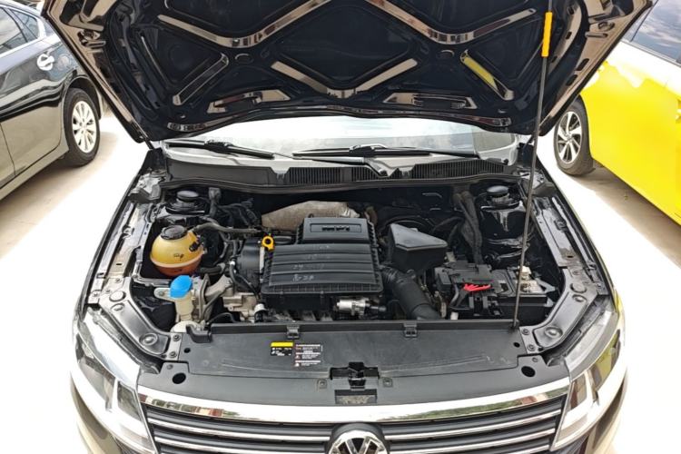 Used Volkswagen Lavida 2019 Lavida Start 1.5L Automatic Trendy Version China VI Standard Engine Bay