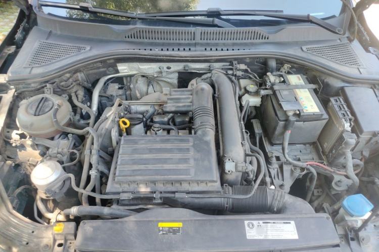 Used Volkswagen Lavida 2019 280TSI DSG Comfort Edition China VI standard Engine Bay