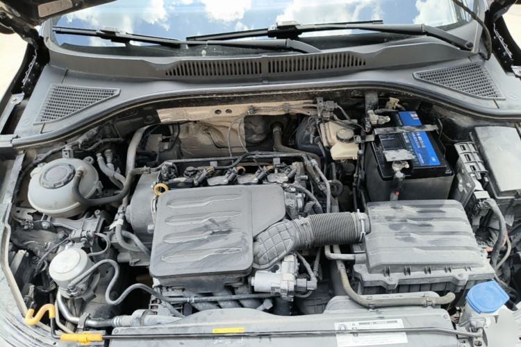 Used Volkswagen Lavida 2019 1.5L Automatic Comfort Edition China VI Standard Engine Bay