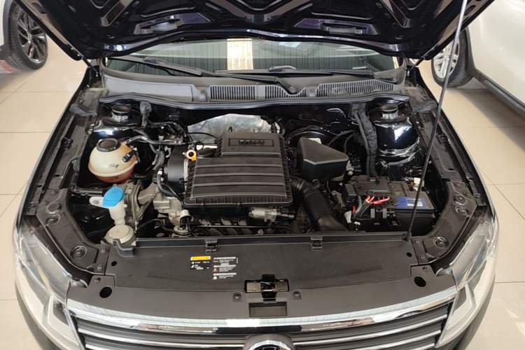 Used Volkswagen Lavida 2019 Lavida Start 1.5L Automatic Trendy Version China VI Standard Engine Bay