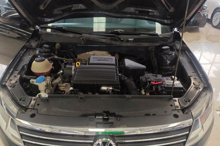 Used Volkswagen Lavida 2019 Lavida Start 1.5L Manual Fashion Edition China VI Standard Engine Bay