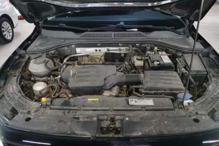 Used Volkswagen Lavida 2019 1.5L Automatic Comfort Edition China VI Standard Engine Bay