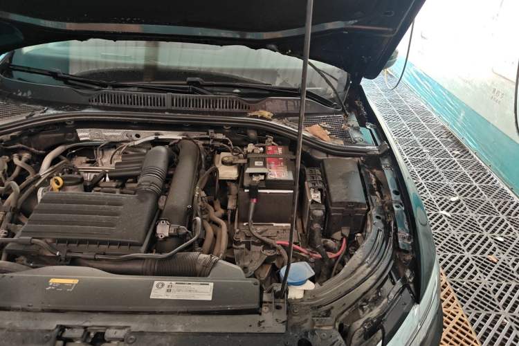 Used Volkswagen Lavida 2019 280TSI DSG Comfort Edition China VI standard Engine Bay Left