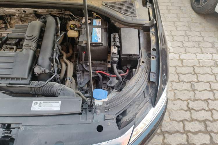 Used Volkswagen Lavida 2019 280TSI DSG Comfort Edition China VI standard Engine Bay Left