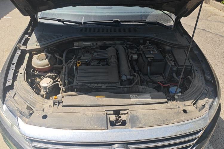 Used Volkswagen Lavida 2019 280TSI DSG Luxury Edition China VI Standard Engine Bay
