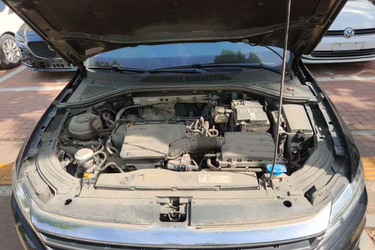 Used Volkswagen Lavida 2019 1.5L Automatic Comfort Edition China VI Standard Engine Bay