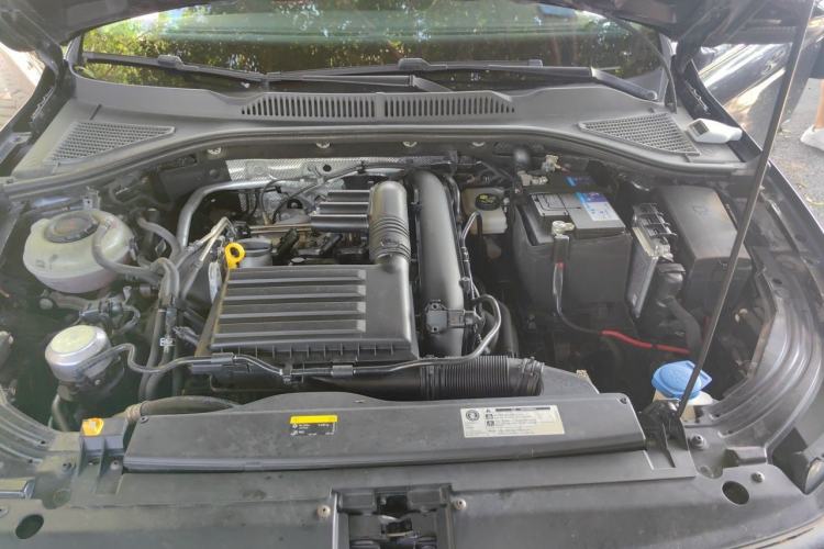 Used Volkswagen Lavida 2019 280TSI DSG Comfort Edition China VI standard Engine Bay