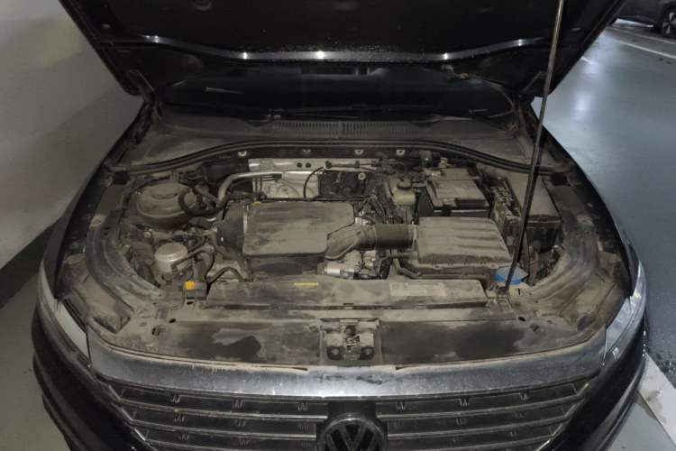 Used Volkswagen Lavida 2019 1.5L Automatic Comfort Edition China VI Standard Engine Bay