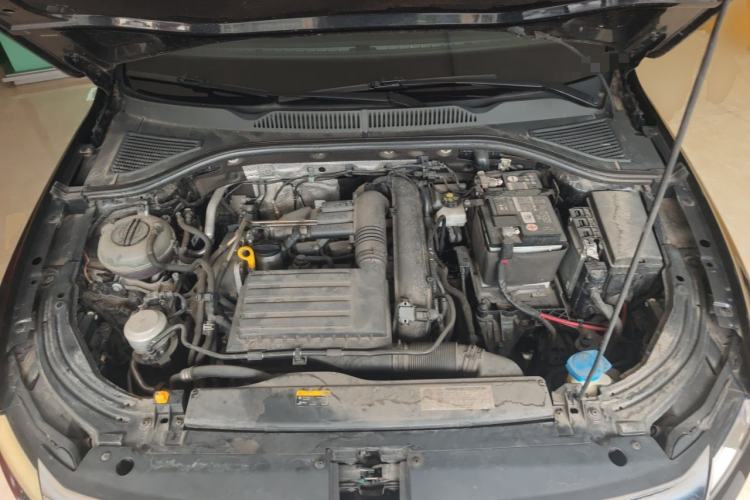 Used Volkswagen Lavida 2019 280TSI DSG Comfort Edition China VI standard Engine Bay