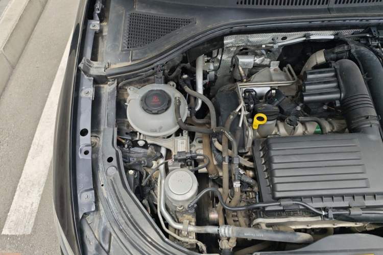 Used Volkswagen Lavida 2019 280TSI DSG Comfort Edition China VI standard Engine Bay Right