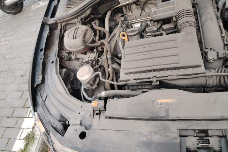 Used Volkswagen Lavida 2019 280TSI DSG Comfort Edition China VI standard Engine Bay Right