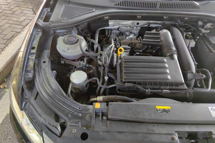 Used Volkswagen Lavida 2019 280TSI DSG Comfort Edition China VI standard Engine Bay Right