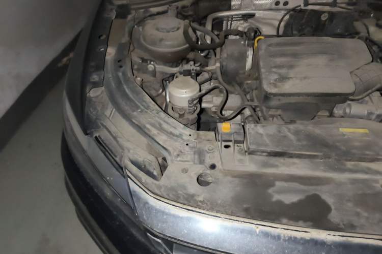 Used Volkswagen Lavida 2019 1.5L Automatic Comfort Edition China VI Standard Engine Bay Right