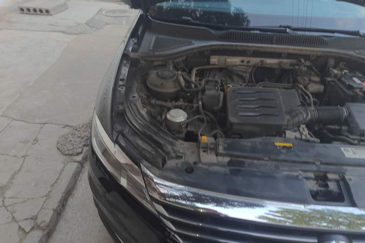Used Volkswagen Lavida 2019 1.5L Automatic Vision Edition China VI Standard Engine Bay Right