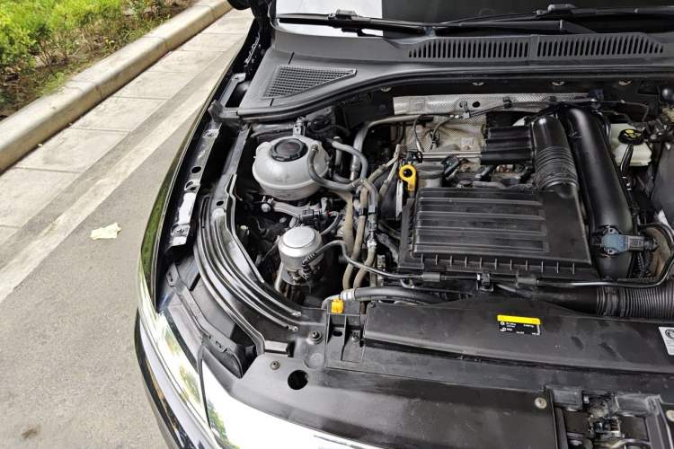 Used Volkswagen Lavida 2019 280TSI DSG Comfort Edition China VI standard Engine Bay Right
