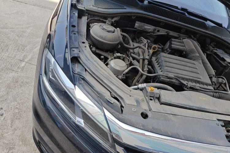 Used Volkswagen Lavida 2019 280TSI DSG Comfort Edition China VI standard Engine Bay Right