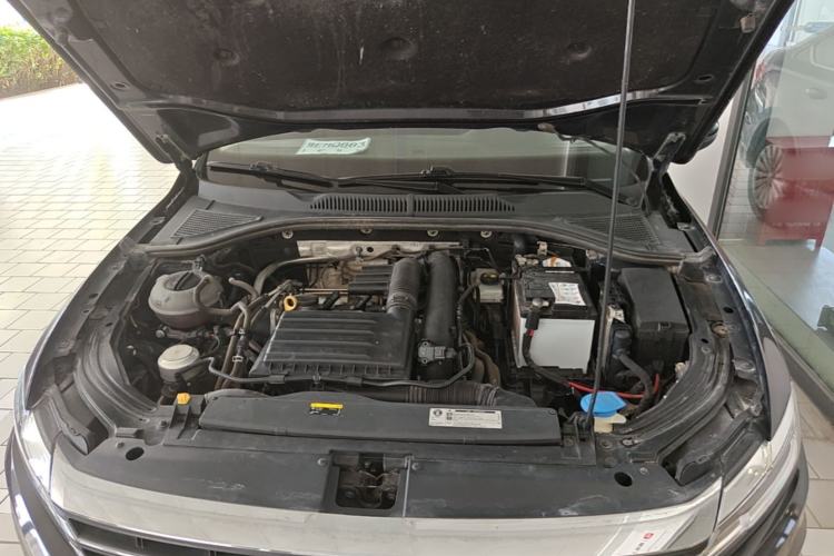 Used Volkswagen Lavida 2019 280TSI DSG Comfort Edition China VI standard Engine Bay