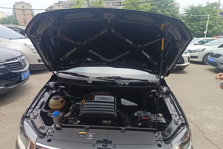 Used Volkswagen Lavida 2019 Lavida Start 1.5L Automatic Trendy Version China VI Standard Engine Bay
