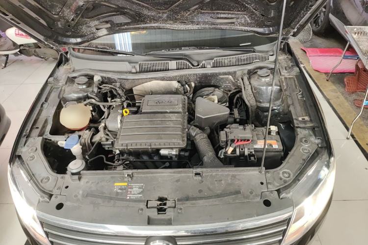 Used Volkswagen Lavida 2019 Lavida Start 1.5L Automatic Trendy Version China VI Standard Engine Bay
