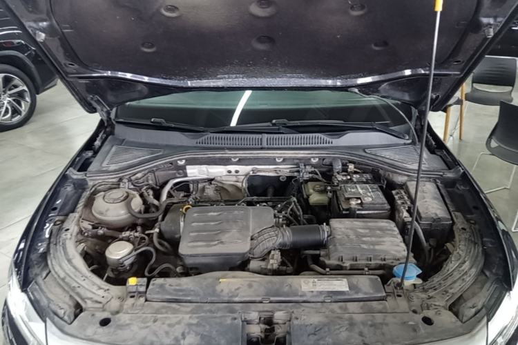 Used Volkswagen Lavida 2019 1.5L Automatic Vision Edition China VI Standard Engine Bay