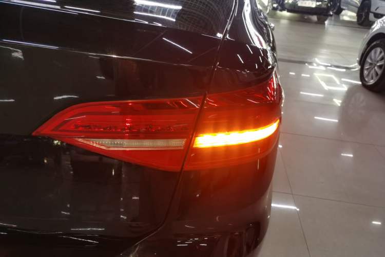 Used Volkswagen Lavida 2019 1.5L Automatic Comfort Edition China VI Standard Exterior 1