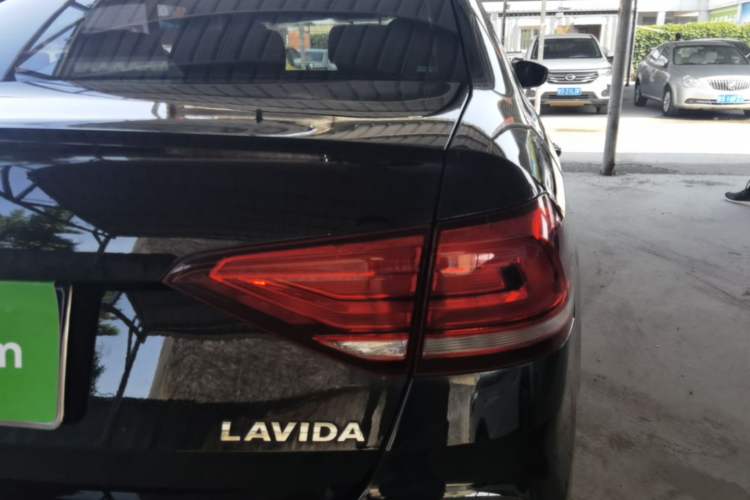 Used Volkswagen Lavida 2019 Lavida Start 1.5L Automatic Trendy Version China VI Standard Exterior 3