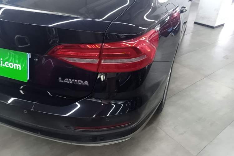 Used Volkswagen Lavida 2019 1.5L Automatic Vision Edition China VI Standard Exterior 3