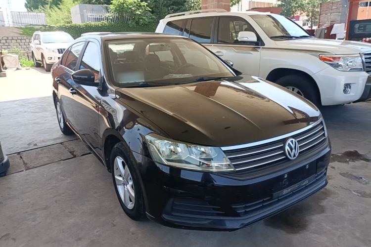 Used Volkswagen Lavida 2019 Lavida Start 1.5L Manual Fashion Edition China VI Standard Front Right 45 Deg