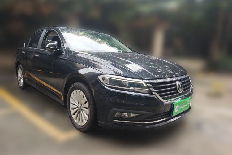 Used Volkswagen Lavida 2019 1.5L Automatic Comfort Edition China VI Standard Front Right 45 Deg