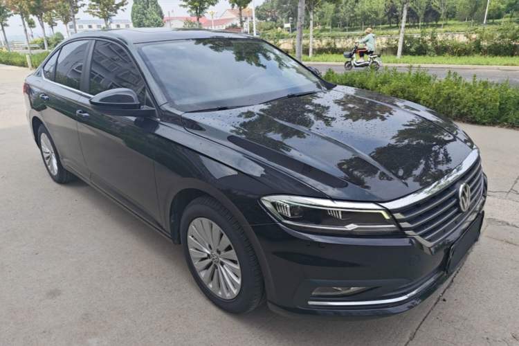 Used Volkswagen Lavida 2019 1.5L Automatic Comfort Edition China VI Standard Front Right 45 Deg