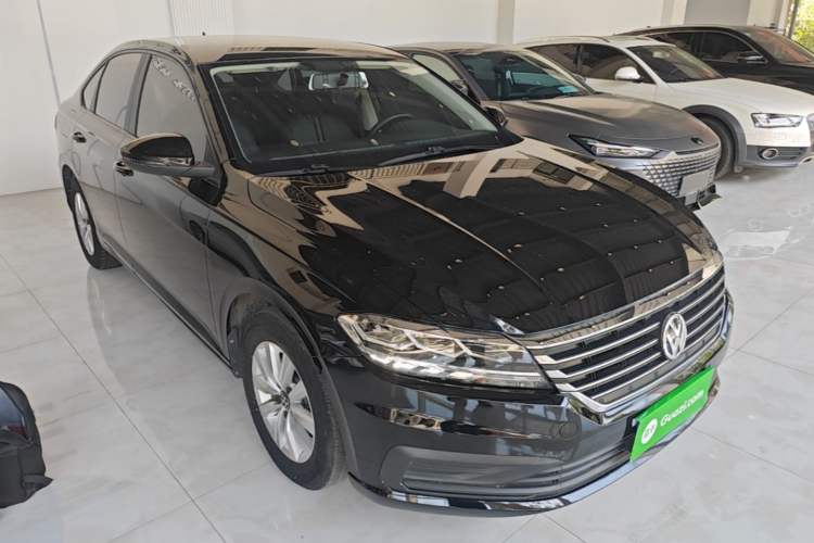 Used Volkswagen Lavida 2019 1.5L Automatic Comfort Edition China VI Standard Front Right 45 Deg